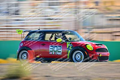 media/Oct-18-2025-Extreme Speed (Sat) [[d6d7e1fef1]]/Group 3 Purple/Session 3 (Turn 1)/